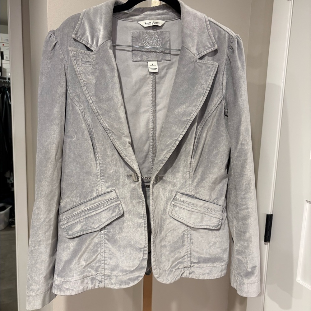 White House Black Market Silver Velvet Blazer. Size8. Excellent cond